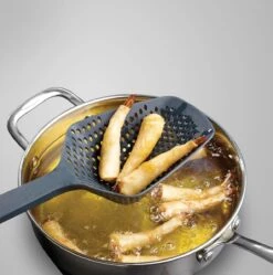 Joseph Joseph Scoop Plus Vergietlepel - Schuimspaan - Frituurschep -Huishoudelijk Serviesgoed 1188x1200 4