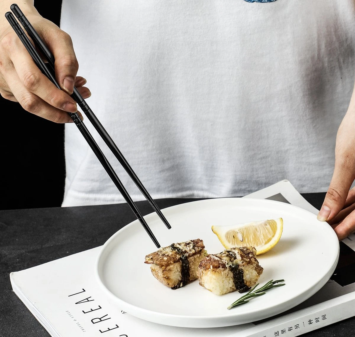 Alheco 6 Paar Koreaanse Chopsticks - Eetstokjes - Metaal / RVS - Zwart 5 Alheco 6 Paar Koreaanse Chopsticks - Eetstokjes - Metaal / RVS - Zwart - Afbeelding 5