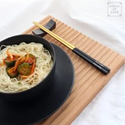 House Of Husk Chopsticks Set - Koreaanse Eetstokjes - Vaatwasserbestendig - RVS - 5 Paar - Duo Tone - Zwart Goud -Huishoudelijk Serviesgoed 1200x1196