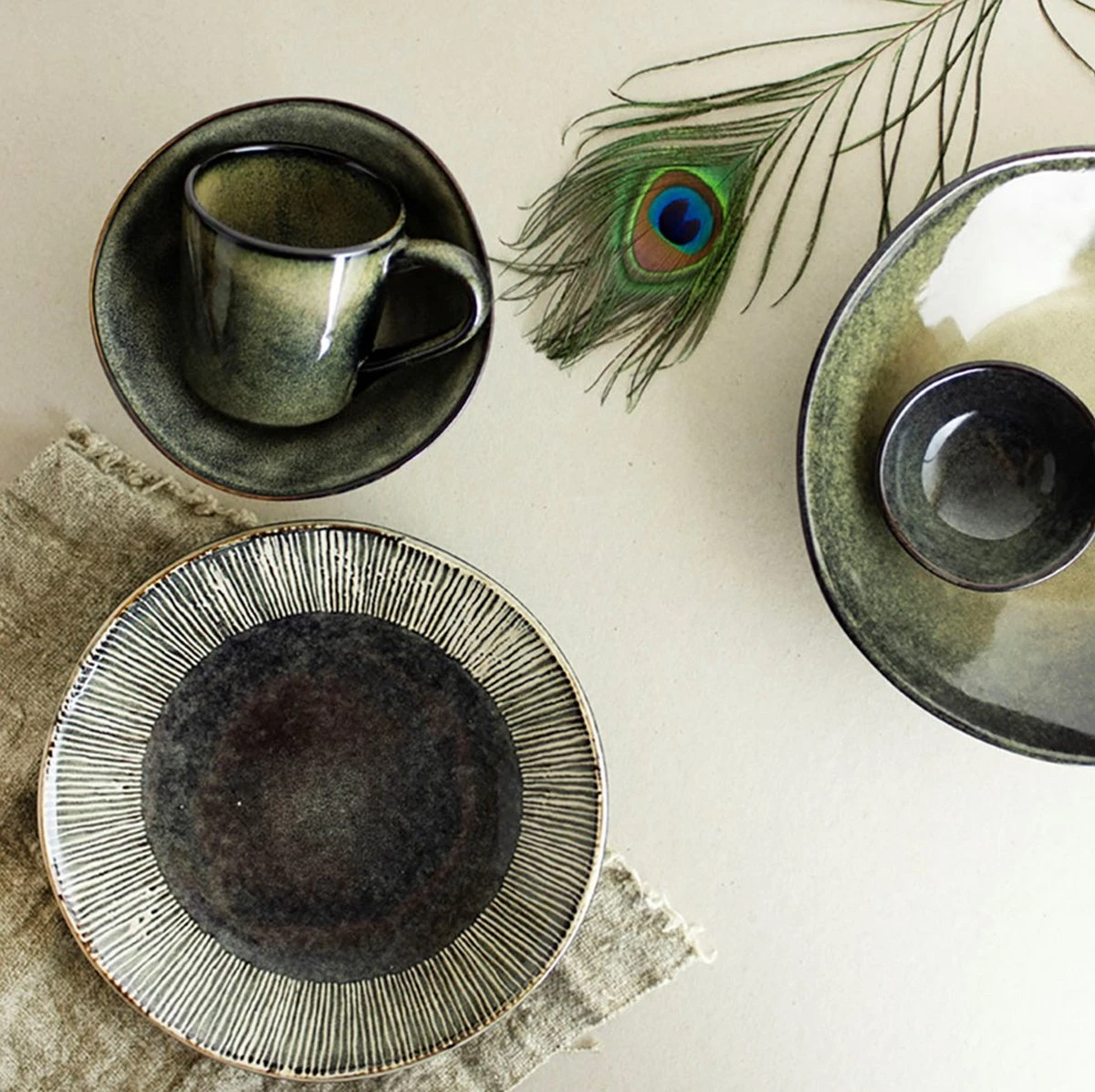 Dutch Rose Organic - Dutch Rose Set 36 Delig Servies Groen 5 Dutch Rose Organic - Dutch Rose Set 36 Delig Servies Groen - Afbeelding 5