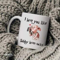 Harry Potter Dobby Mok - Harry Potter - Cadeau Voor Vrouw - Koffiemok - Grappige Cadeaus - Cadeau Voor Man - Kado Man - Kado Vrouw - Valentijn Cadeautje Voor Haar - Mokken En Bekers - Verjaardag Cadeau - Koffiekopjes - Mok Met Tekst -Huishoudelijk Serviesgoed 1200x1200 1162