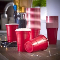 Merkloos Beerpong - 50 Stuk(s) - Red Cups Inc. 3 Ballen - Beerpong Drankspel - Plastic Bekers - Beer Pong -Huishoudelijk Serviesgoed 1200x1200 1321
