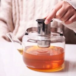 Viva Scandinavia Bjorn Theepot - Glas - Met Filter - 1,2 L - Transparant 15 Viva Scandinavia Bjorn Theepot - Glas - Met Filter - 1,2 L - Transparant -Huishoudelijk Serviesgoed 1200x1200 1708