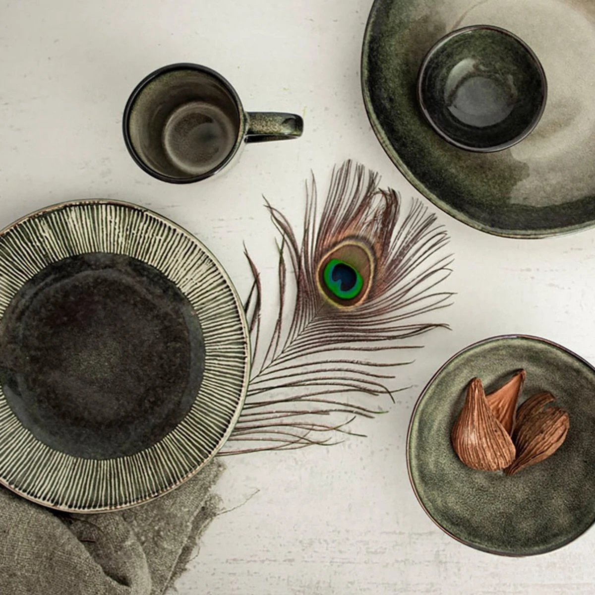 Dutch Rose Organic - Dutch Rose Set 36 Delig Servies Groen 3 Dutch Rose Organic - Dutch Rose Set 36 Delig Servies Groen - Afbeelding 3