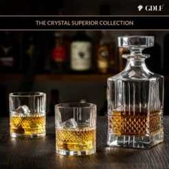 Kristal Superior Whiskey Glazen Set In Luxe Geschenkdoos By GDLF® - Whiskey Set - Hoogwaardig 100% Lood-Vrij Kristal - Made In Europa - Luxe Waterglazen - Gin Tonic Glazen - Cocktailglazen - Likeurglazen - Whisky Glazen - Cadeau Voor Man & Vrouw -Huishoudelijk Serviesgoed 1200x1200 810