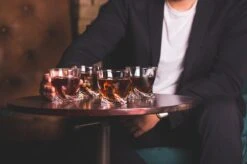 VDN Edam Whiskey Glazen Set Handgeblazen - 4 Whiskeyglazen – Tumbler - Loodvrij Kristal Glas 18 VDN Edam Whiskey Glazen Set Handgeblazen - 4 Whiskeyglazen – Tumbler - Loodvrij Kristal Glas -Huishoudelijk Serviesgoed 1200x799 87