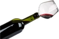 MikaMax Wijnfles Glas XXL - Groot Wijnglas - Past Standaard Kurk Op - 750ml -Huishoudelijk Serviesgoed 1200x804 4