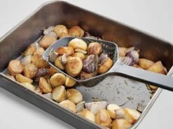 Joseph Joseph Scoop Plus Vergietlepel - Schuimspaan - Frituurschep -Huishoudelijk Serviesgoed 1200x900 5