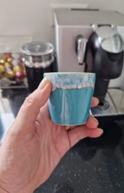 Costa Nova - Grespresso Servies - 6 Espresso Kopjes - Roze-Grijs-Azur-Red-Wit -Turquoise - Aardewerk - H 5.9 Cm -Huishoudelijk Serviesgoed 776x1200 2