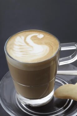 Leonardo Senso Latte Macchiato Glazenset - 4-Delig - 2 Glazen & 2 Lepeltjes -Huishoudelijk Serviesgoed 800x1200 32