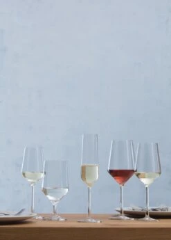 Merkloos Pure Sauvignon Blanc - 0,41 L - 6 Stuks -Huishoudelijk Serviesgoed 858x1200 4