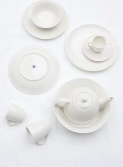 Vtwonen 4 Koffiekopjes Met Schoteltjes - Wit - Porselein - 100ml -Huishoudelijk Serviesgoed 881x1200