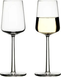 Iittala Essence - Wijnglazen Witte Wijn – Vaatwasserbestendig - Transparant - 33 Cl – Set Van 2 Glazen -Huishoudelijk Serviesgoed 943x1200
